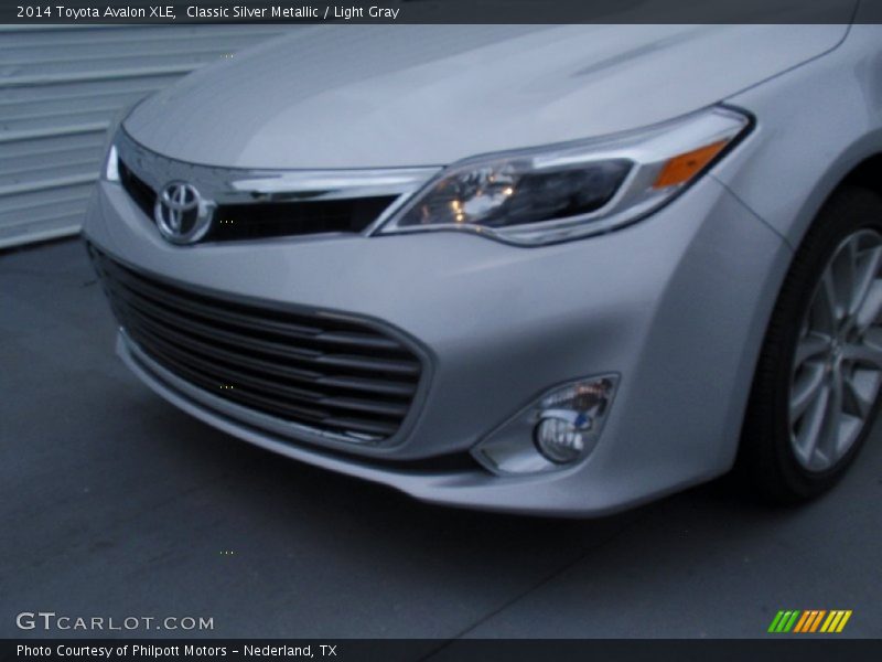 Classic Silver Metallic / Light Gray 2014 Toyota Avalon XLE