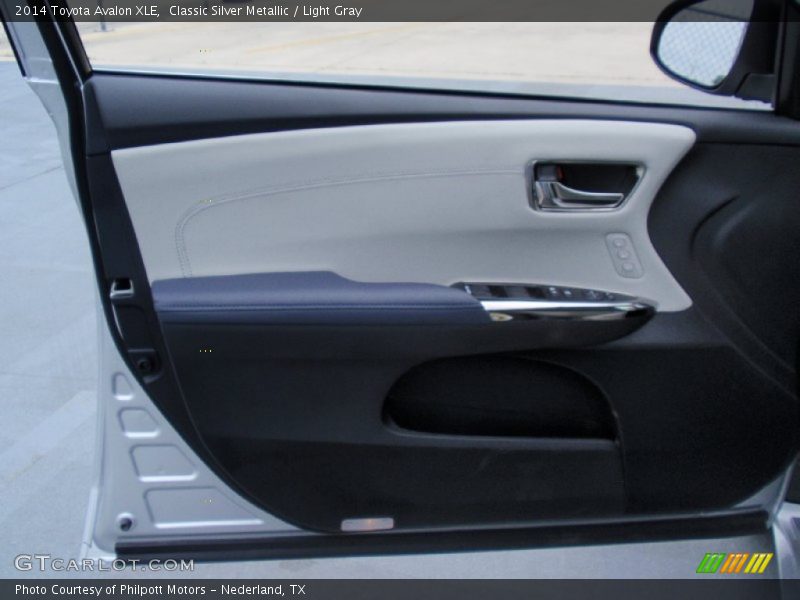 Classic Silver Metallic / Light Gray 2014 Toyota Avalon XLE