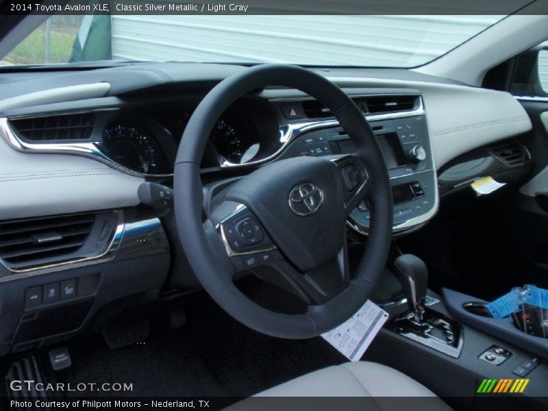 Classic Silver Metallic / Light Gray 2014 Toyota Avalon XLE