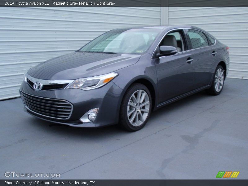 Magnetic Gray Metallic / Light Gray 2014 Toyota Avalon XLE