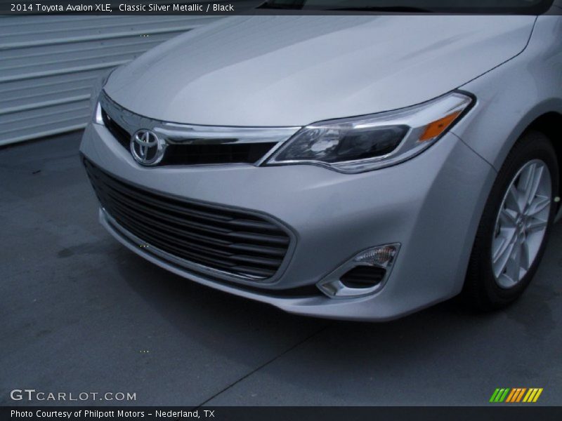 Classic Silver Metallic / Black 2014 Toyota Avalon XLE