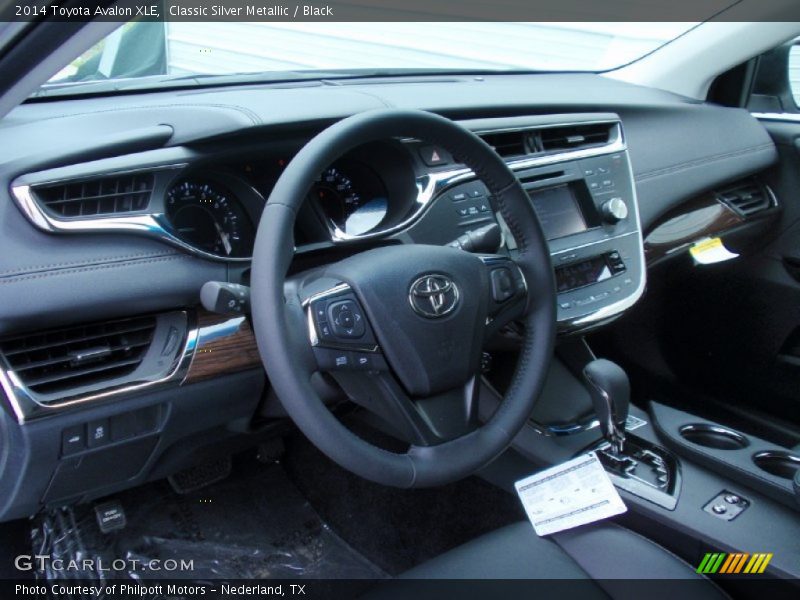 Classic Silver Metallic / Black 2014 Toyota Avalon XLE