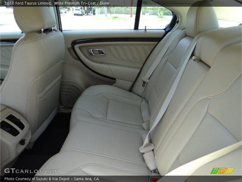 White Platinum Tri-Coat / Dune 2013 Ford Taurus Limited