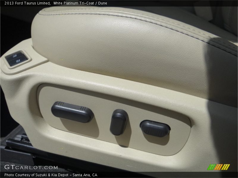 White Platinum Tri-Coat / Dune 2013 Ford Taurus Limited