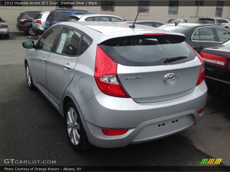 Ironman Silver / Black 2013 Hyundai Accent SE 5 Door