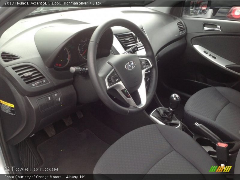 Ironman Silver / Black 2013 Hyundai Accent SE 5 Door