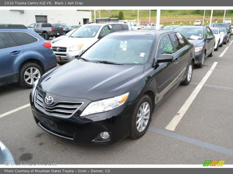 Black / Ash Gray 2010 Toyota Camry XLE V6