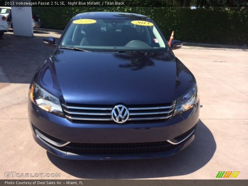 Night Blue Metallic / Titan Black 2013 Volkswagen Passat 2.5L SE