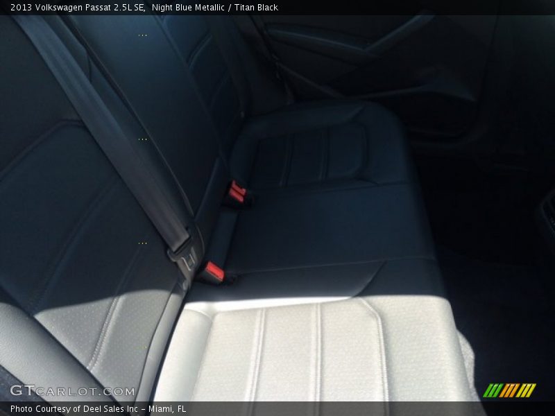 Night Blue Metallic / Titan Black 2013 Volkswagen Passat 2.5L SE