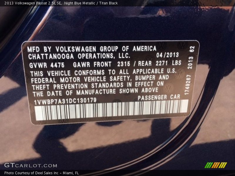 Night Blue Metallic / Titan Black 2013 Volkswagen Passat 2.5L SE