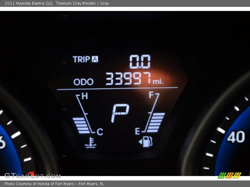 Titanium Gray Metallic / Gray 2011 Hyundai Elantra GLS