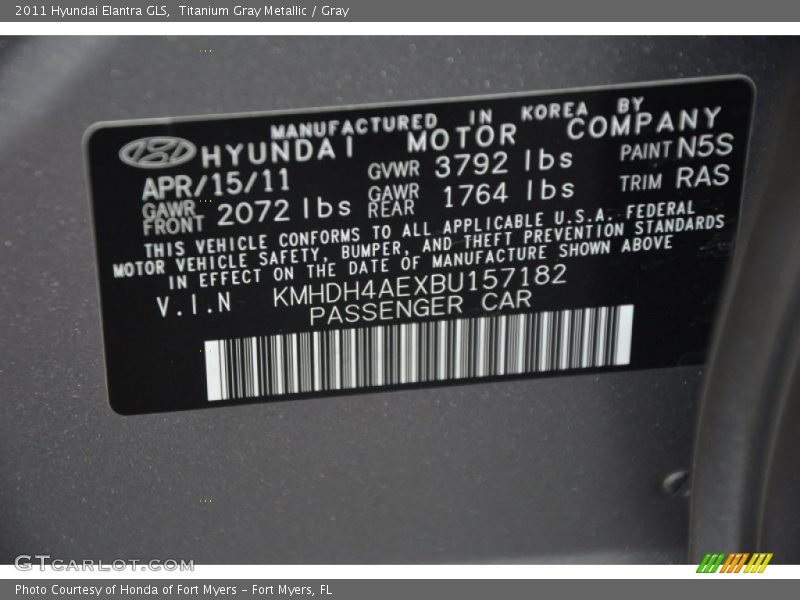 Titanium Gray Metallic / Gray 2011 Hyundai Elantra GLS