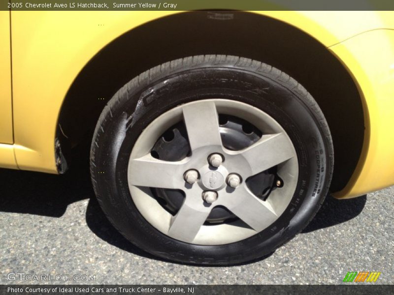 Summer Yellow / Gray 2005 Chevrolet Aveo LS Hatchback