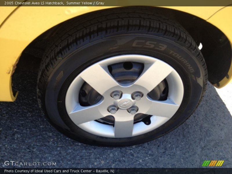 Summer Yellow / Gray 2005 Chevrolet Aveo LS Hatchback