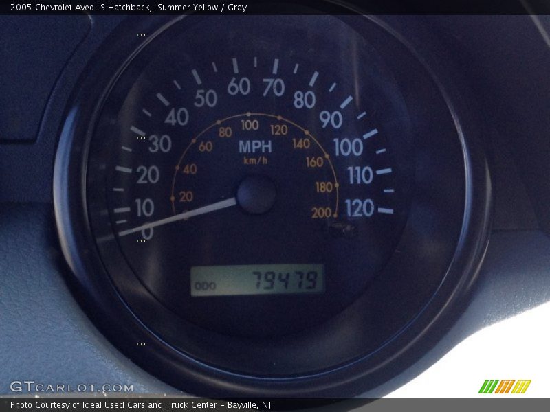 Summer Yellow / Gray 2005 Chevrolet Aveo LS Hatchback