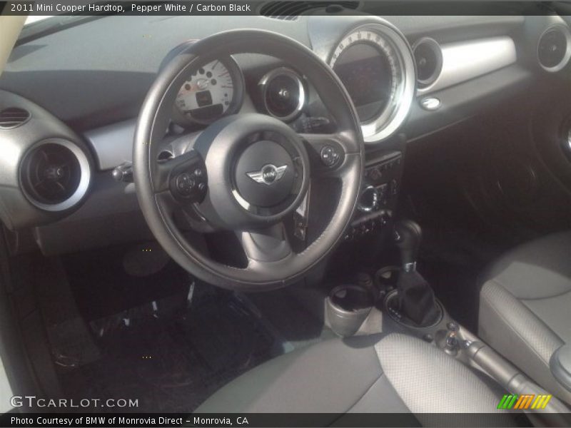 Pepper White / Carbon Black 2011 Mini Cooper Hardtop