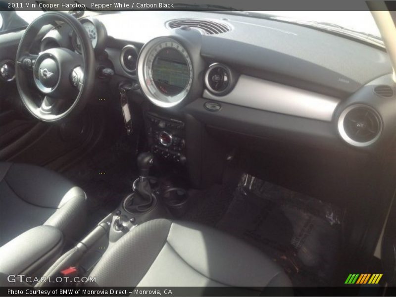 Pepper White / Carbon Black 2011 Mini Cooper Hardtop