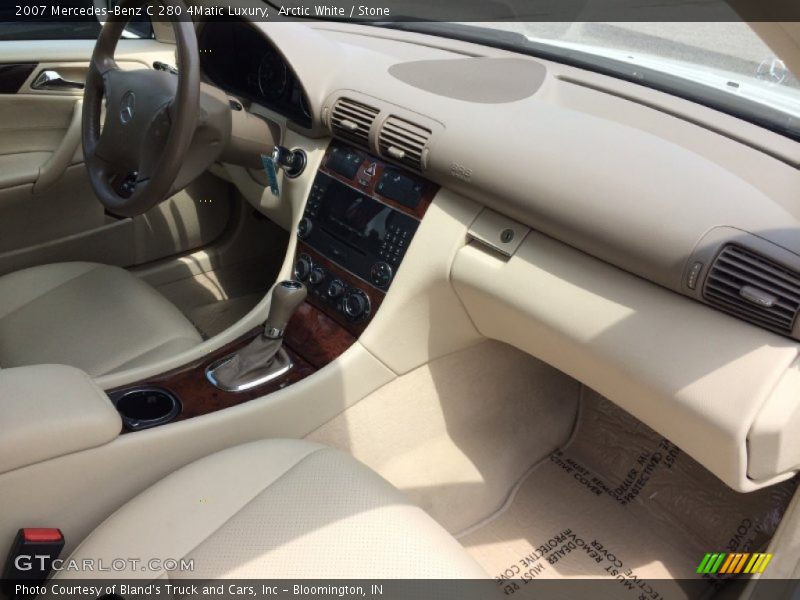 Arctic White / Stone 2007 Mercedes-Benz C 280 4Matic Luxury