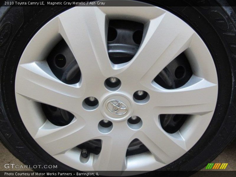 Magnetic Gray Metallic / Ash Gray 2010 Toyota Camry LE