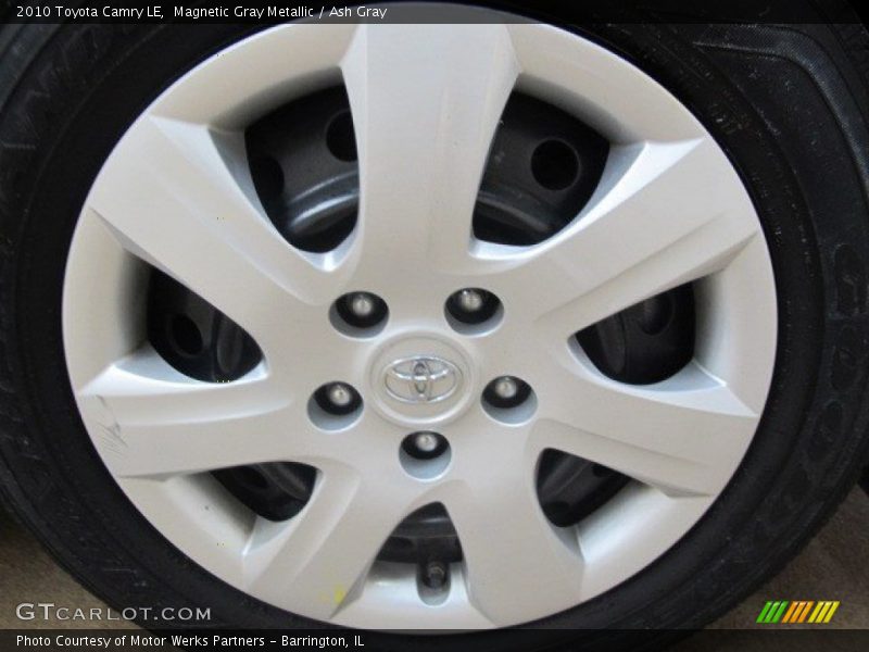 Magnetic Gray Metallic / Ash Gray 2010 Toyota Camry LE