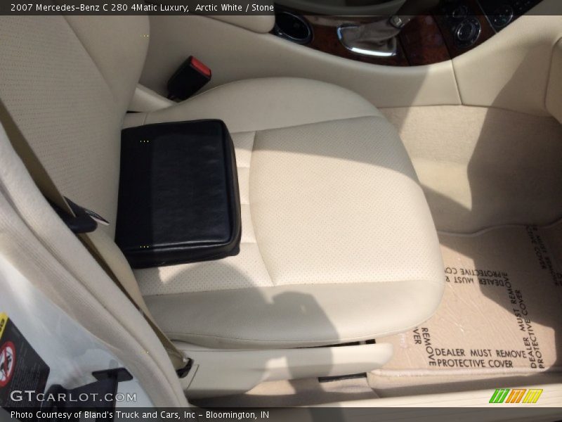 Arctic White / Stone 2007 Mercedes-Benz C 280 4Matic Luxury