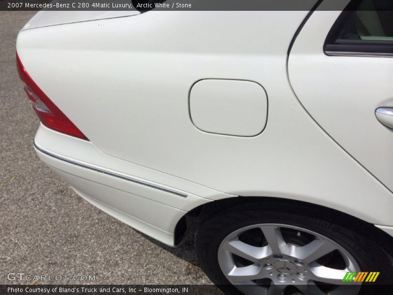Arctic White / Stone 2007 Mercedes-Benz C 280 4Matic Luxury