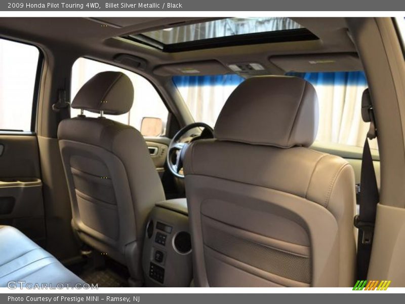 Billet Silver Metallic / Black 2009 Honda Pilot Touring 4WD