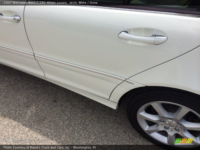 Arctic White / Stone 2007 Mercedes-Benz C 280 4Matic Luxury