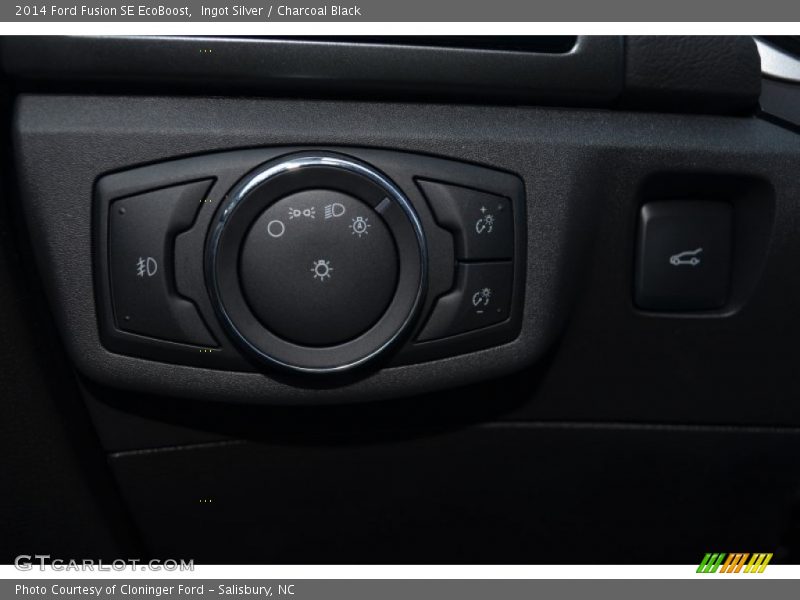 Ingot Silver / Charcoal Black 2014 Ford Fusion SE EcoBoost