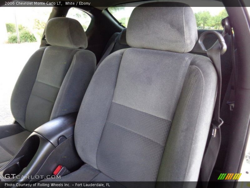 White / Ebony 2006 Chevrolet Monte Carlo LT