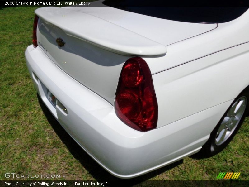 White / Ebony 2006 Chevrolet Monte Carlo LT