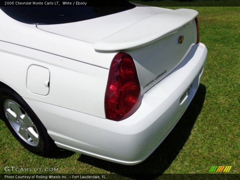 White / Ebony 2006 Chevrolet Monte Carlo LT