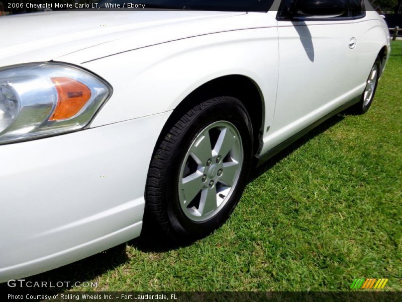 White / Ebony 2006 Chevrolet Monte Carlo LT