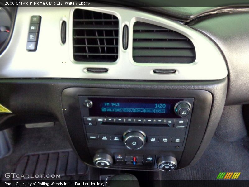 White / Ebony 2006 Chevrolet Monte Carlo LT