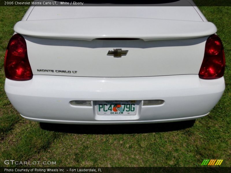 White / Ebony 2006 Chevrolet Monte Carlo LT
