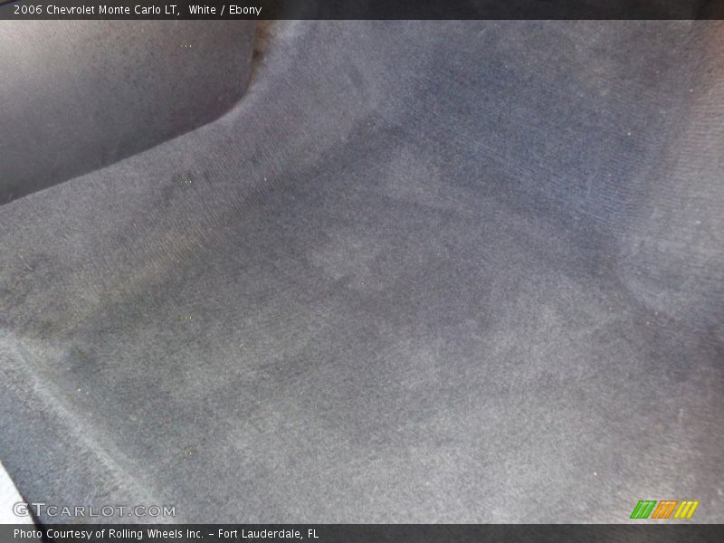 White / Ebony 2006 Chevrolet Monte Carlo LT