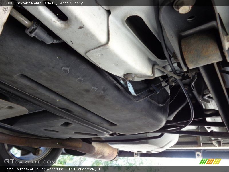 White / Ebony 2006 Chevrolet Monte Carlo LT