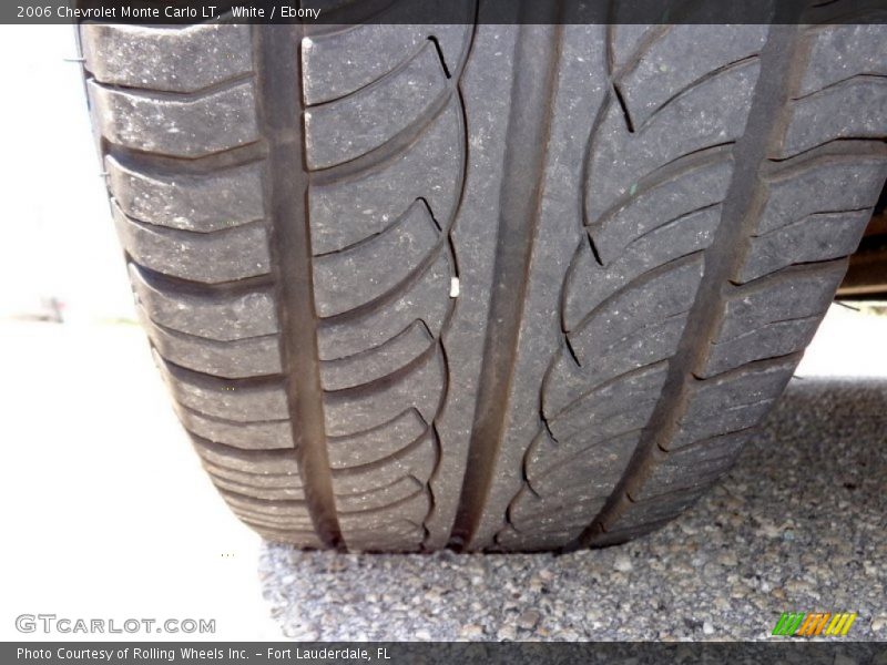 White / Ebony 2006 Chevrolet Monte Carlo LT