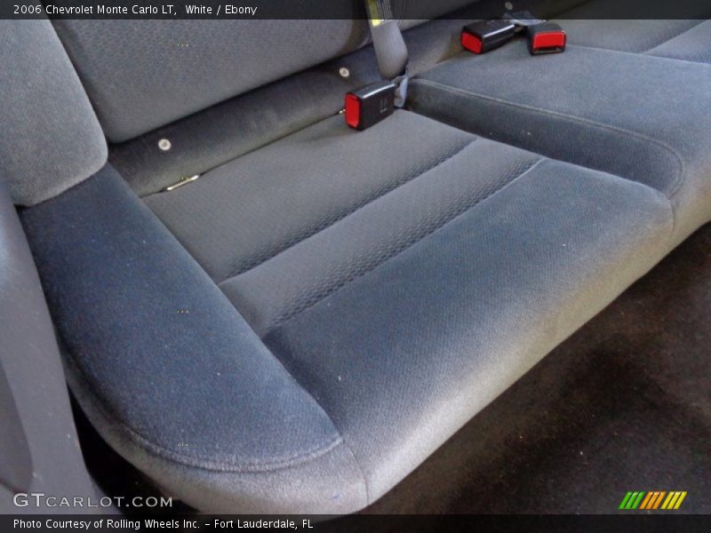 White / Ebony 2006 Chevrolet Monte Carlo LT