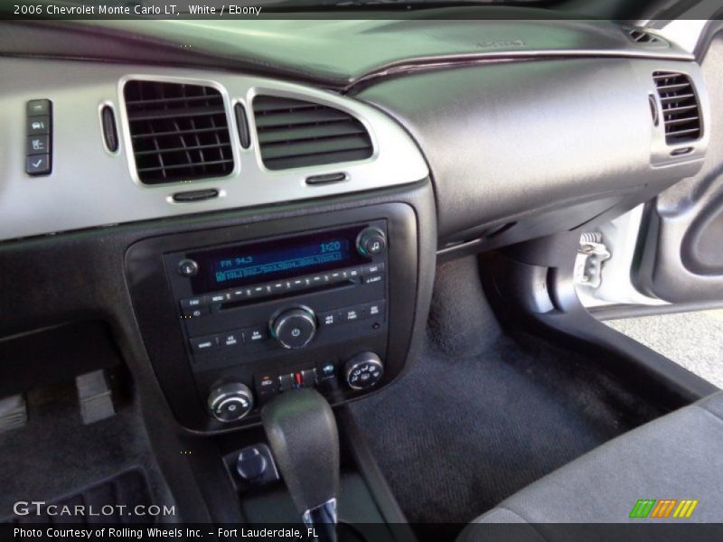 White / Ebony 2006 Chevrolet Monte Carlo LT