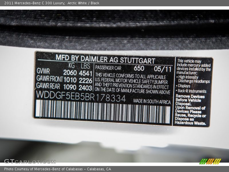 Arctic White / Black 2011 Mercedes-Benz C 300 Luxury