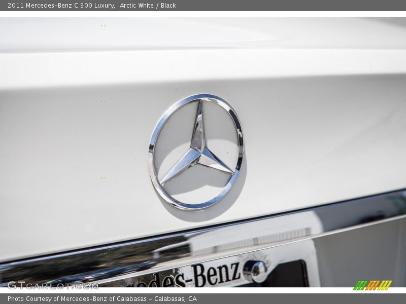 Arctic White / Black 2011 Mercedes-Benz C 300 Luxury