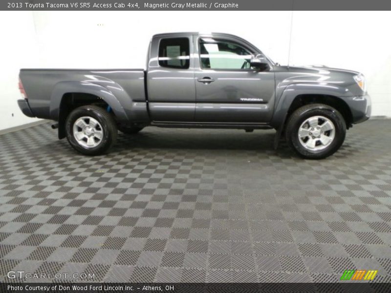 Magnetic Gray Metallic / Graphite 2013 Toyota Tacoma V6 SR5 Access Cab 4x4