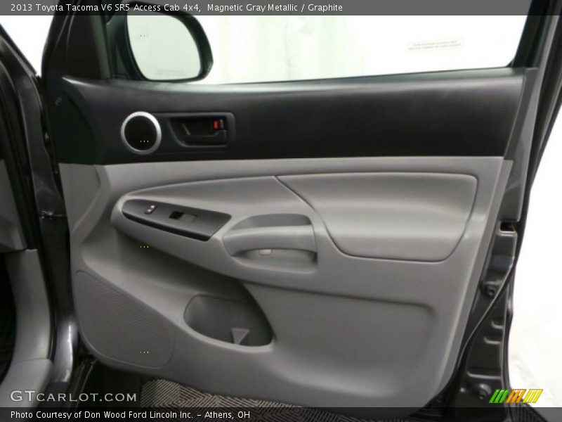 Magnetic Gray Metallic / Graphite 2013 Toyota Tacoma V6 SR5 Access Cab 4x4