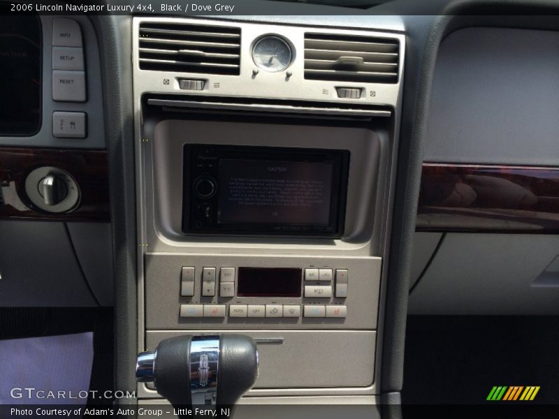 Black / Dove Grey 2006 Lincoln Navigator Luxury 4x4