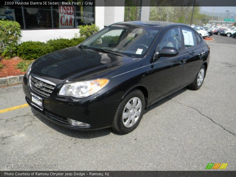 Black Pearl / Gray 2009 Hyundai Elantra SE Sedan