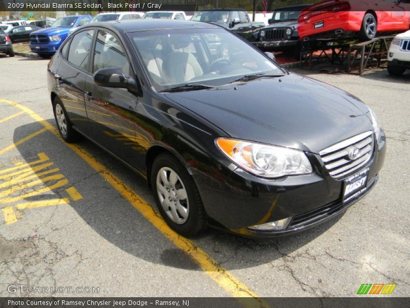 Black Pearl / Gray 2009 Hyundai Elantra SE Sedan