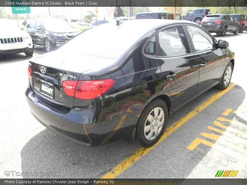 Black Pearl / Gray 2009 Hyundai Elantra SE Sedan