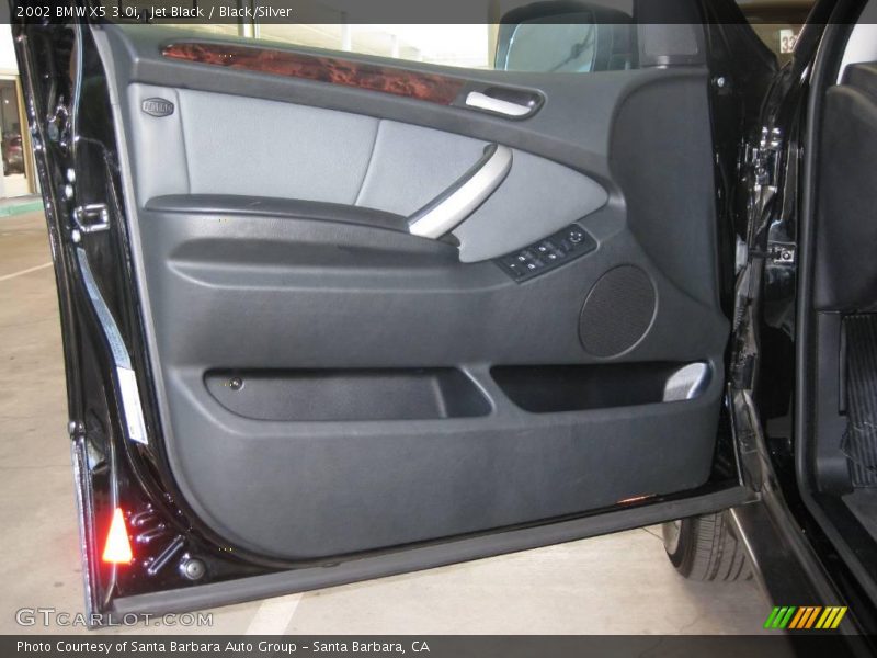 Jet Black / Black/Silver 2002 BMW X5 3.0i