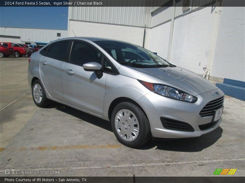 Ingot Silver / Charcoal Black 2014 Ford Fiesta S Sedan